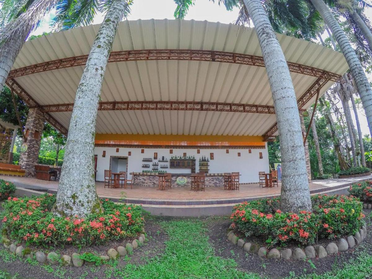 Hotel Hacienda Gualanday Апиай Экстерьер фото